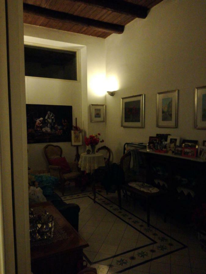 Bed and Breakfast In Via Roma Салерно Экстерьер фото